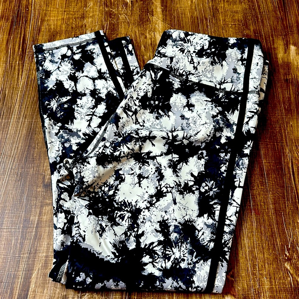Zyia Light N Tight Leggings 7/8 Length Size 12